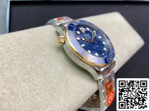 Omega Seamaster Diver 300M 210.20.42.20.03.001 1:1 Best Edition OR Factory Blue Dial - Image 4