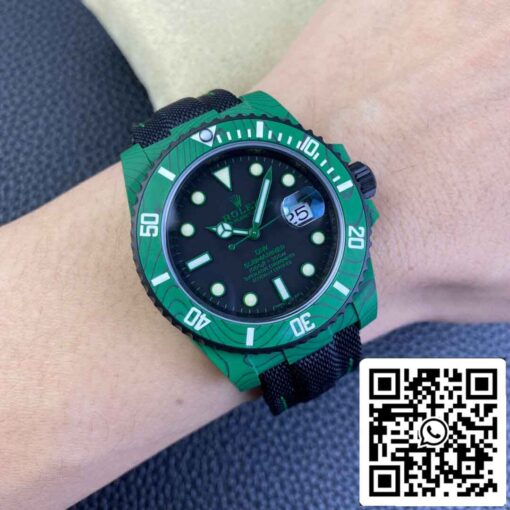 Replica Rolex Submariner VS Factory Green Carbon Fiber Bezel - Image 11