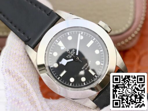 Tudor Heritage Black Bay M79540-0007 1:1 Best Edition TW Factory Black Dial - Image 9