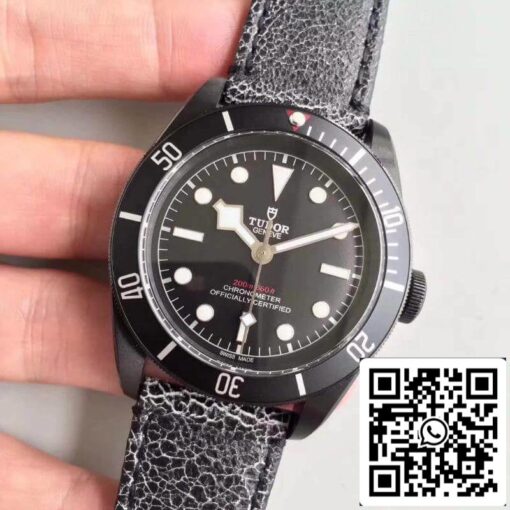 Tudor Heritage Black Bay M79230DK-0004 ZF Factory 1:1 Best Edition Swiss ETA2824-2 Gray Distressed Leather Strap - Image 7