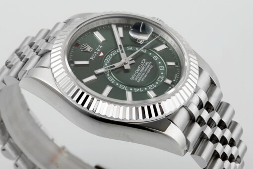 Rolex Sky Dweller M336934-0001 1:1 Best Edition ZF Factory Green Dial Newest Version 2024 - Image 4