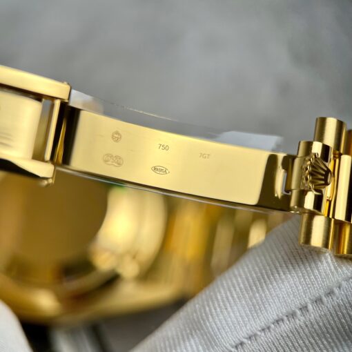 Rolex Day-Date 40 228238-0042 wrapped 18k gold With a weight of 150 grams - 이미지 13