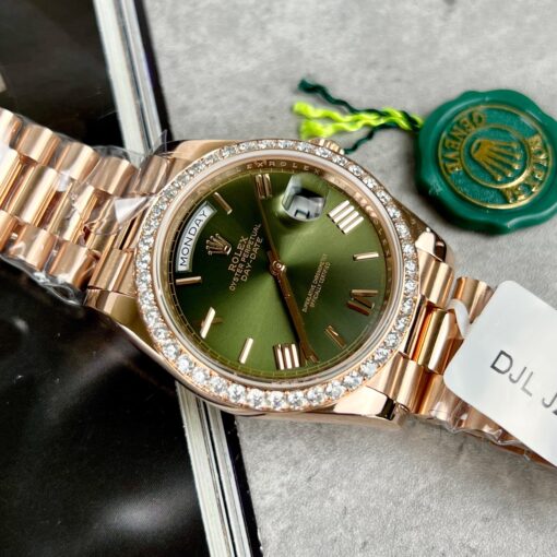 Rolex Day-Date 40 228345RBR Olive Dial with Wrapped 18k Rose gold and diamond - Image 4