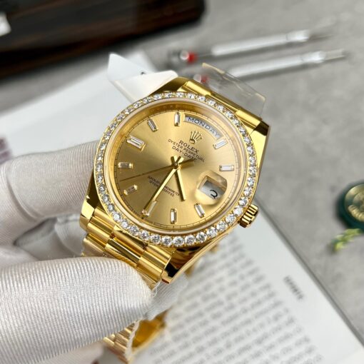 Rolex Day-Date 40 228348rbr-0002 Yellow Gold 18k gold encrusted with Artificial diamonds - Image 3