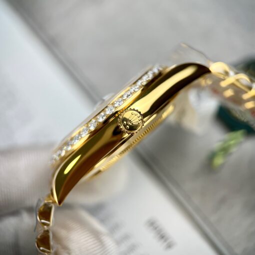 Rolex Day-Date 40 228348rbr-0002 Yellow Gold 18k gold encrusted with Artificial diamonds - Image 8