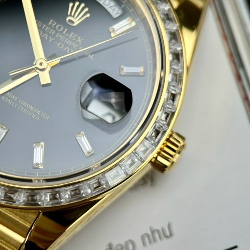 Rolex Day-Date 40 228398TBR wrapped yellow gold 18k and Baguette moissanite bezel - Image 10