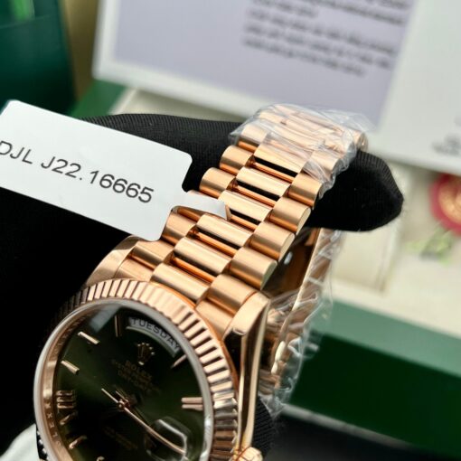 Rolex Day-Date 40 228235 Gold Filled 18k with 150 gram weight green dial - 이미지 5