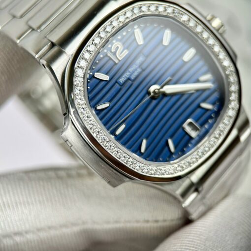 Patek Philippe Nautilus 7118/1A-001 custom Moissanite 3K Factory Blue Dial - Image 10