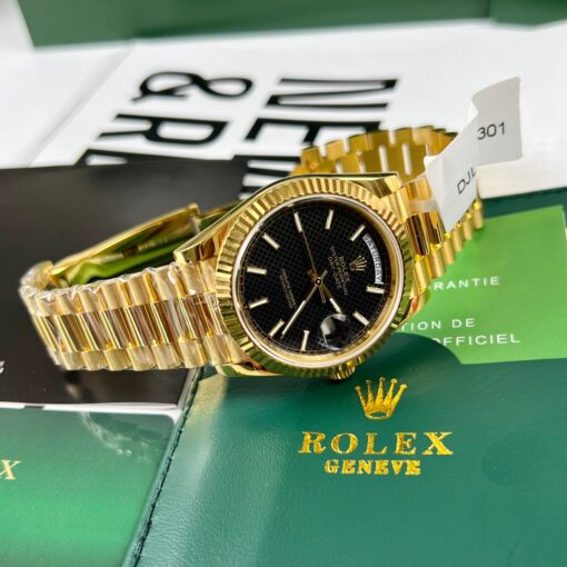 Rolex Day-Date 40 Gold  228238-0007 Best 1:1 Edition coated 18k Yellow Gold 130 gram - Image 4