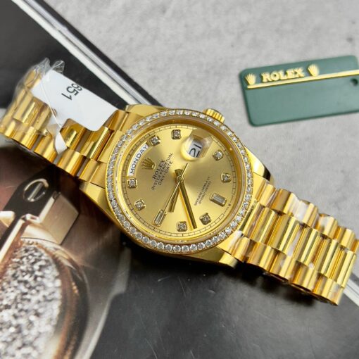 Rolex Day-Date 128238-0008 Watch 36mm coated 18k with Bezel Moissanite - 이미지 2