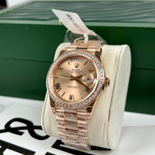 Rolex Oyster Day-Date 40mm 228235 coated 18k rose gold Best 1:1 Edition 130 gram moissanite bezel - Image 2