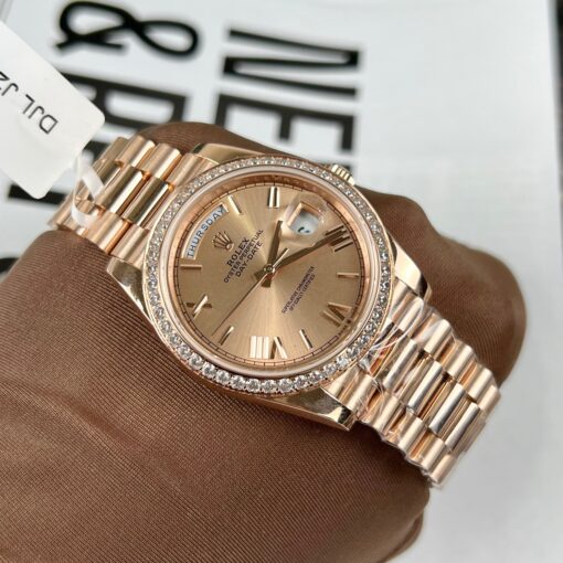 Rolex Oyster Day-Date 40mm 228235 coated 18k rose gold Best 1:1 Edition 130 gram moissanite bezel - Image 3