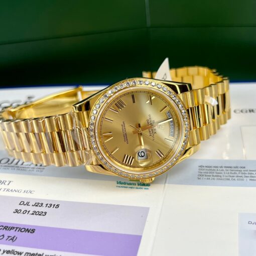 Rolex Day-Date 40mm 228238-0006 coated 18k yellow gold Best 1:1 Edition moissanite bezel - Image 3