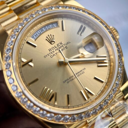 Rolex Day-Date 40mm 228238-0006 coated 18k yellow gold Best 1:1 Edition moissanite bezel - Image 5