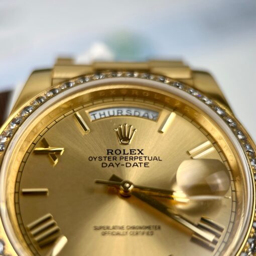 Rolex Day-Date 40mm 228238-0006 coated 18k yellow gold Best 1:1 Edition moissanite bezel - Image 9