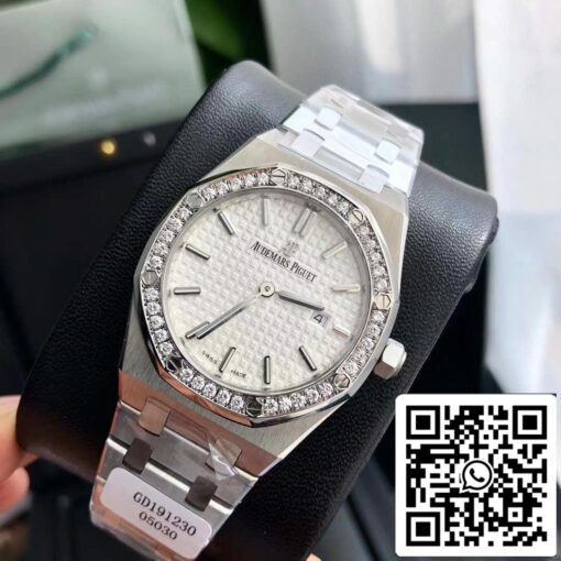 Audemars Piguet Royal Oak 67651ST.ZZ.1261ST.01 Diamond bezel Swiss Original Movement