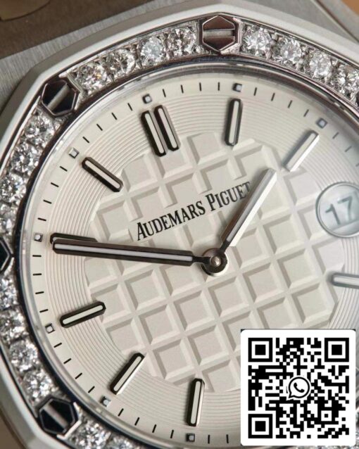 Audemars Piguet Royal Oak Offshore 67540OK.ZZ.A010CA.01 - Mounted with 32 diamonds - Image 4