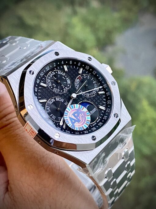 Audemars Piguet Royal Oak 26574 1:1 Best Edition APS Factory Black Dial - Image 5