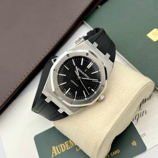 Audemars Piguet Royal Oak 15400 1:1 Best Edition APS Factory Black Dial - Image 4