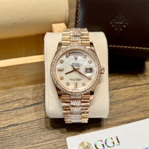 Rolex Day-Date M128345RBR-0030 Mother of Pearl 1:1 Best Edition custom 18k and moissanite - Image 6