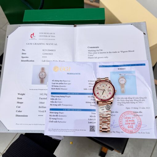 Rolex Day Date 228398 DRRP 1:1 best edition Custom rose gold 18k and ruby saphire Diamond Pave - 이미지 9