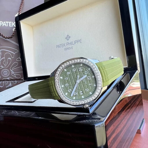 Patek Philippe Aquanaut 5267/200A-011 Green Dial 1:1 Best Edition PPF Factory - Image 2