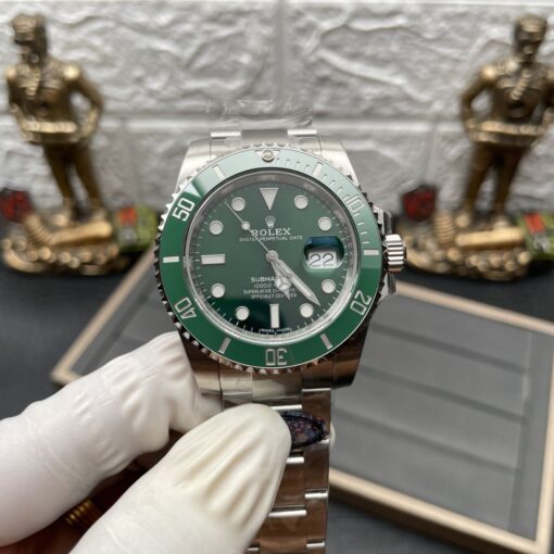 Rolex Submariner 116610LV-97200 40mm 1:1 Best Edition Clean Factory Newest Version 2024 - Image 4