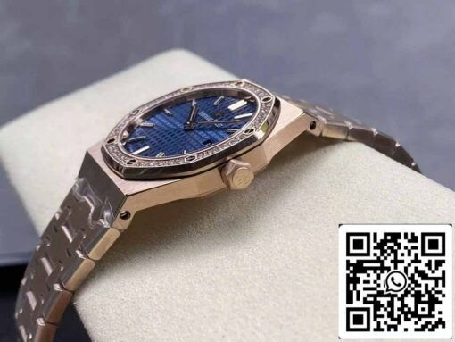 Audemars Piguet 67651 Quartz 33mm 1:1 Best Edition ZF Factory Blue Dial Rose Gold - Image 4